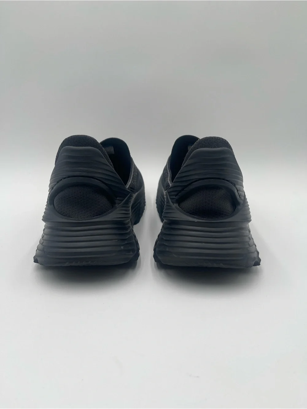 HOKA Restore TC Mens 10 Women 11 Black/Black Walking Shoes Comfort Athletic